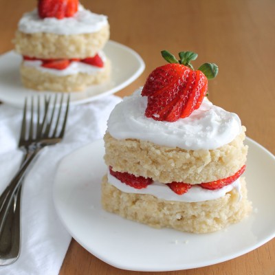 Lemon Strawberry Sweetheart Cakes